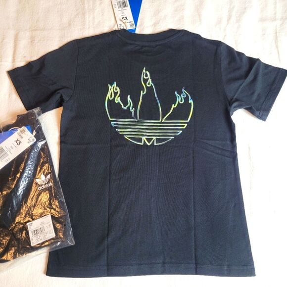 Boys size XS 7/8 adidas ombre flame trefoil - Picture 1 of 2